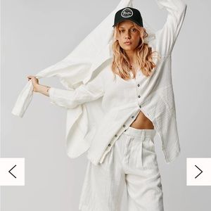 NWT We The Free Summer Daydream Buttondown in Ivory